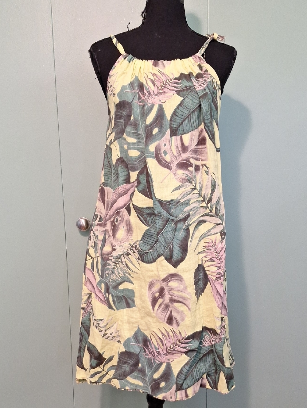Bellambia Tropical Leaf Print Sundress Yellow Green Rouched Bottom Size Medium